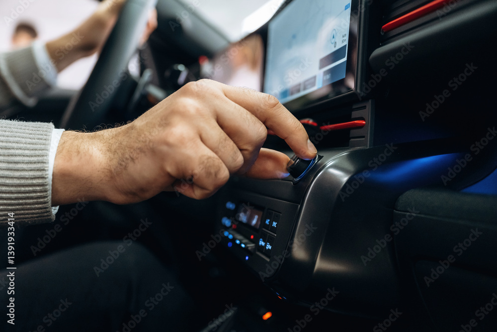 Naklejka premium Screen with map, navigation. Man is sitting in car, detailed view
