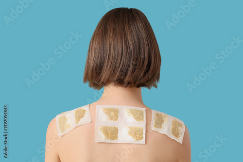 Young woman with mustard pl...