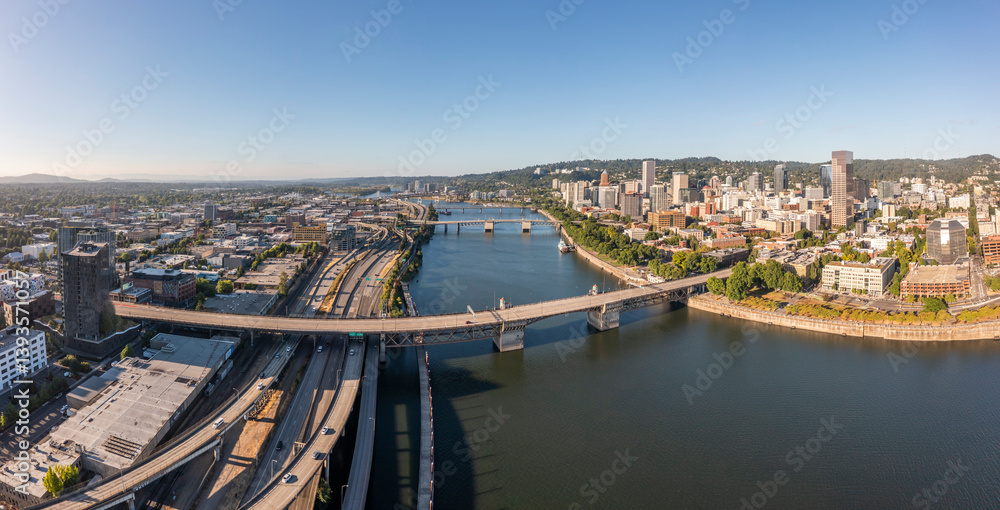Fototapeta premium Portland Oregon, USA, aerial panorama. 