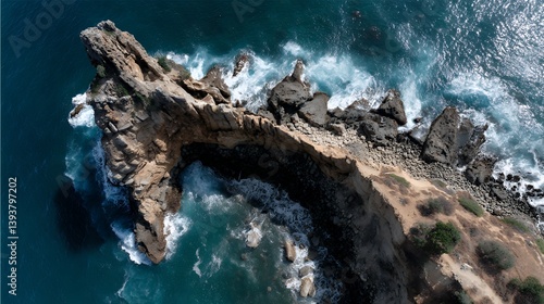 雄大な崖と打ち寄せる波、紺碧の海の絶景空撮　Majestic Cliff and Crashing Waves, Breathtaking Aerial View of the Deep Blue Ocean