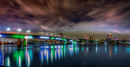 Obraz na płótnie Night time city scape of Downtown Long Beach, California w salonie