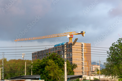 Obraz na płótnie Construction Site with Crane and Modern Building w salonie