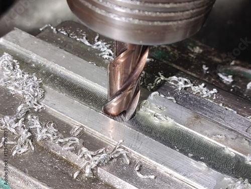 Milling machine, metal machining, aluminum and steel