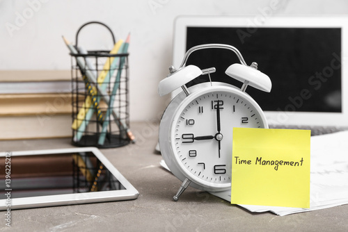 Sticky note with text TIME ...