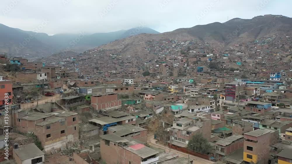 Toma drone sobre Villa María del Triunfo en Lima Perú Toma drone sobre Villa María del Triunfo en Lima Perú