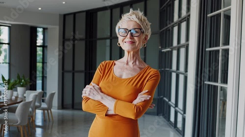 The Confident Woman in Office