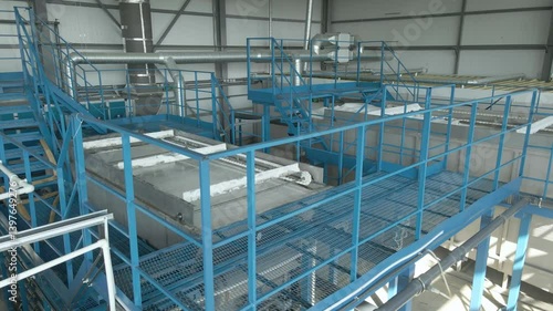 Efficient filtration equipment cleaning in a factory setting. Rising above modern automated equipment operating without human intervention