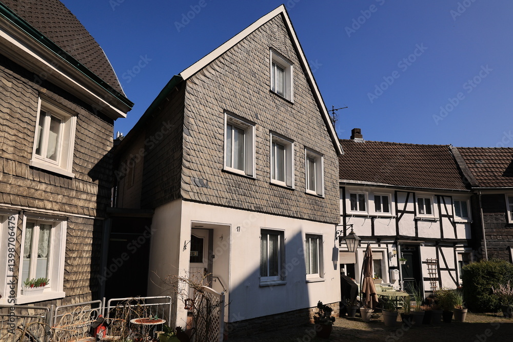 Blick in das Zentrum von Neviges, einem Ortsteil der Stadt Velbert im Ruhrgebiet Blick in das Zentrum von Neviges, einem Ortsteil der Stadt Velbert im Ruhrgebiet