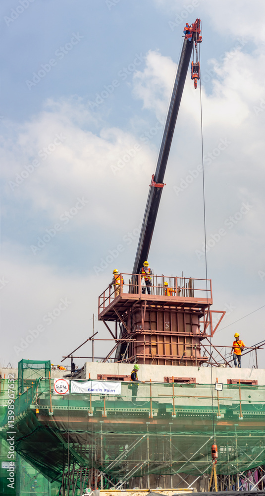 Construction of a pillar for public transport