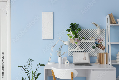 Modern home office workspac...