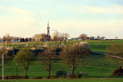 Sendehalle des ehemaligen Langwellensenders Europe 1 bei Berus im Landkreis Saarlouis im Saarland. Aussicht vom neuen Wanderweg Traumschleifchen Beruser Europablick.
