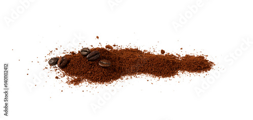 Foto pile of grinded coffee powder with coffee beans isolated on white or transparent