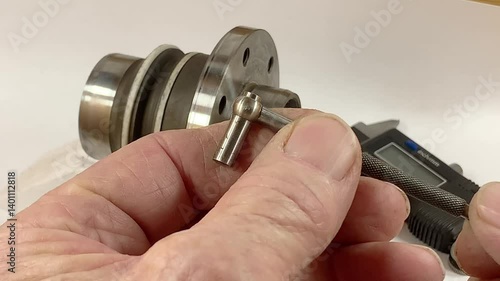 Snap gauge for precise measurments