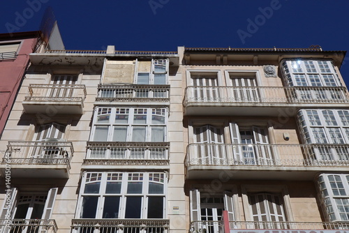 Bâtiment typique, vue de l'extérieur, ville de Carthagène, région de la communauté autonome de la région de Murcie, Espagne