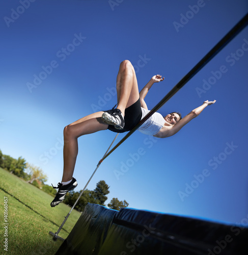 Foto Woman, sports and high jump athlete for training outdoor for competition health, endurance or practice