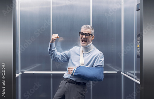 Photos Cheerful man faking an injury and deceiving an insurance company