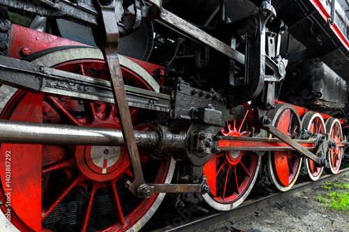 Red wheels