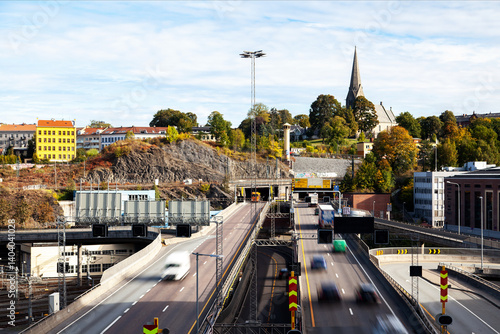 High-Speed Traffic Dynamics on Oslo Bridge as Trains Pass Below