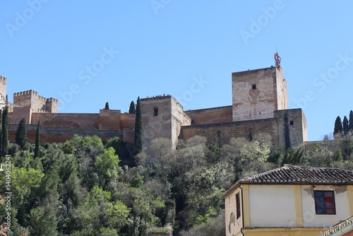 Obraz na płótnie Les murailles de l'alhambra, vues de l'extérieur, ville de Grenade, région d'Andalousie, Espagne w salonie