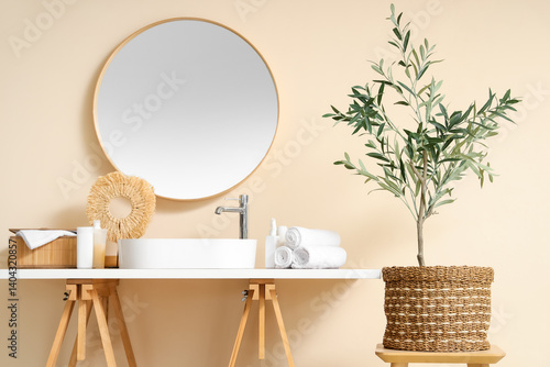 Obraz na płótnie Interior of modern bathroom with decorative olive tree w salonie