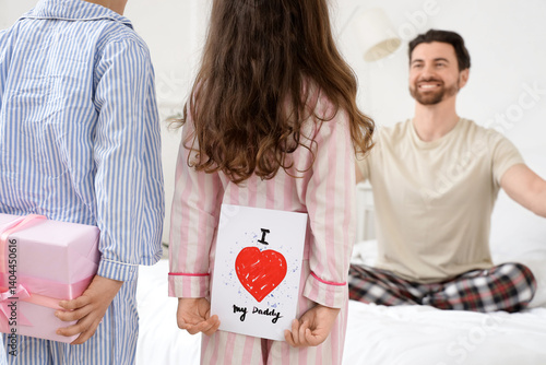 Children surprising happy f...