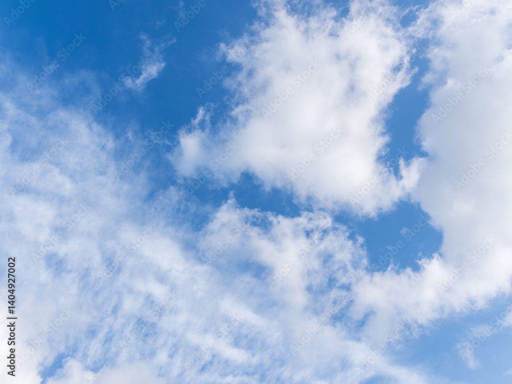 Obraz premium 春の山から 青空と雲111