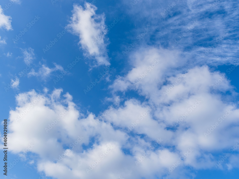 Obraz premium 春の山から 青空と雲122