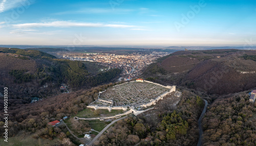 Obraz na płótnie Aerial view ancient fortress from 8th century on top of a hill and city Shumen, Bulgaria w salonie
