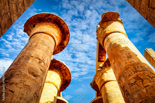 Dolina Królów w słonecznym Egipcie. Piękne i historyczne miejsce.