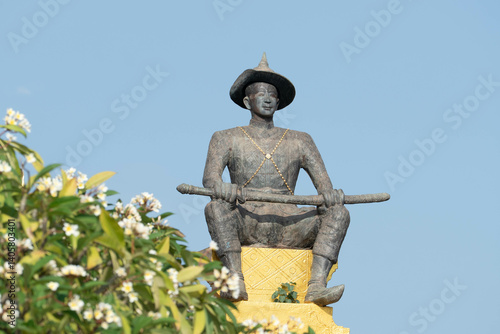 King Setthathirath and Pha That Luang: Symbols of faith and prosperity in Vientiane