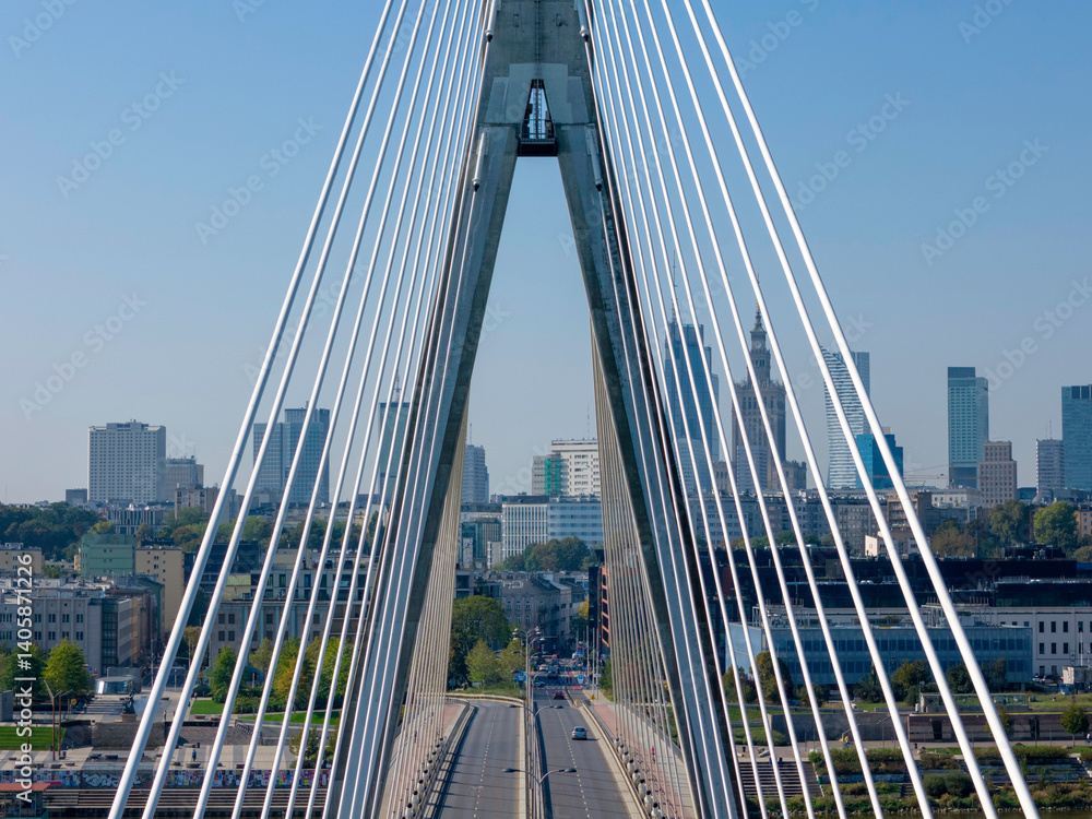 Warszawa, widok na miasto z okolic mostu Świętokrzyskiego