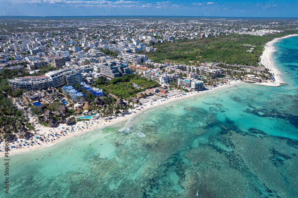 Obraz premium Aerial View of Playa del Carmen and the Turquoise Caribbean Sea