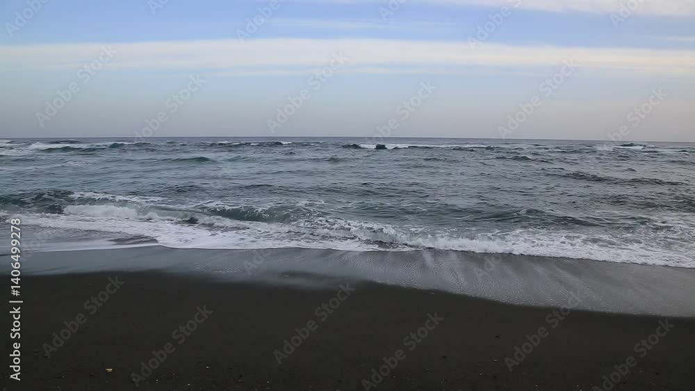 奄美大島の自然、早朝の海と空模様。 奄美大島の自然、早朝の海と空模様。