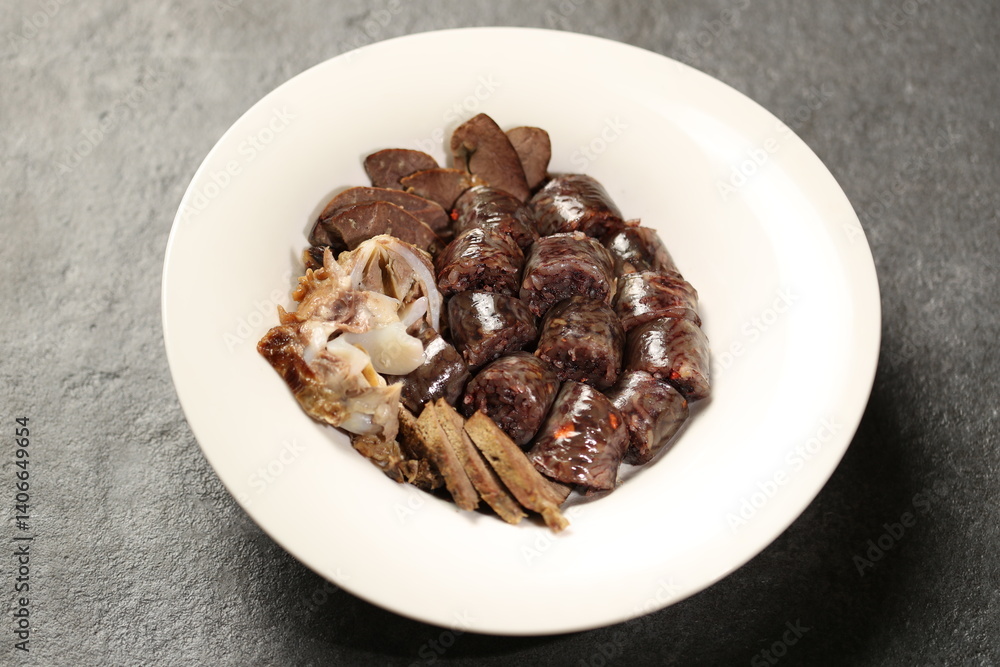 English Title: Korean Blood Sausage (Sundae)Japanese Title: 韓国のスンデ English Title: Korean Blood Sausage (Sundae)Japanese Title: 韓国のスンデ