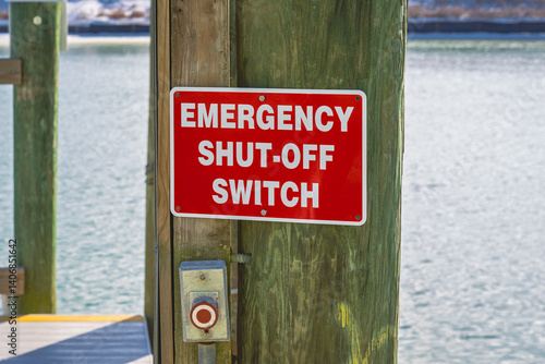 Φωτογραφία Emergency shut off switch and sign