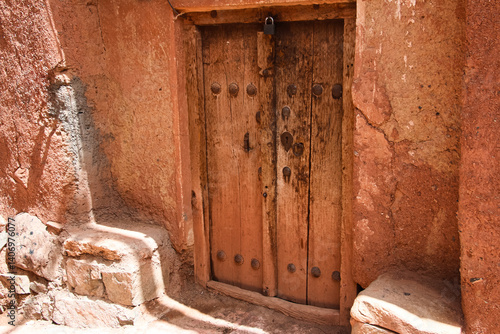 old door, old wooden door, ancient wooden door, Old Wooden Door in the Historic Village of Abyaneh, Traditional Iranian Wooden Doors, rustic village architecture, clay house, Iran, Persian, Persia