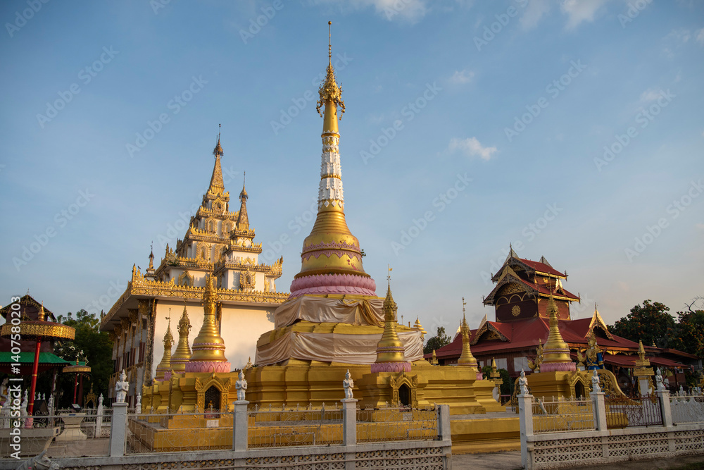 Fototapeta premium THAILAND PHRAE WAT SA BO KAEO