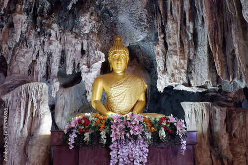 Photography buddha statue in thailand