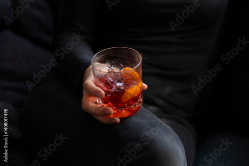 Canvas Print woman holding a drink