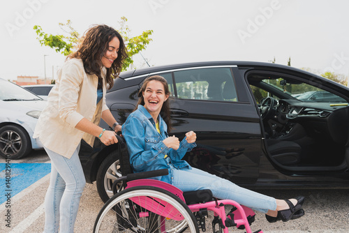Canvastavla Young woman with cerebral palsy assisted by personal aide in parking lot - Smili