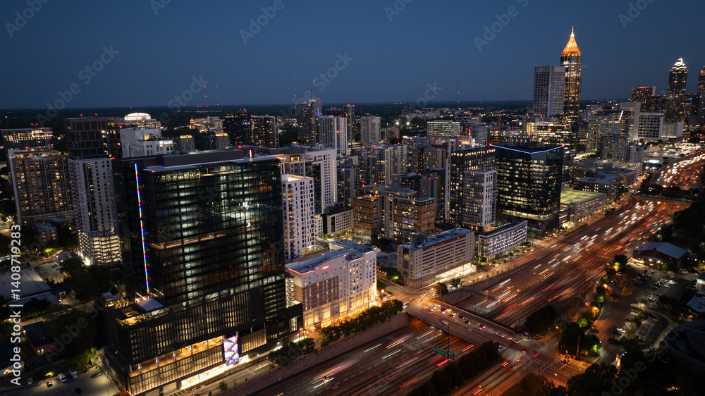 Fototapeta premium Cityscape and Highrise Building Sunset Skyline