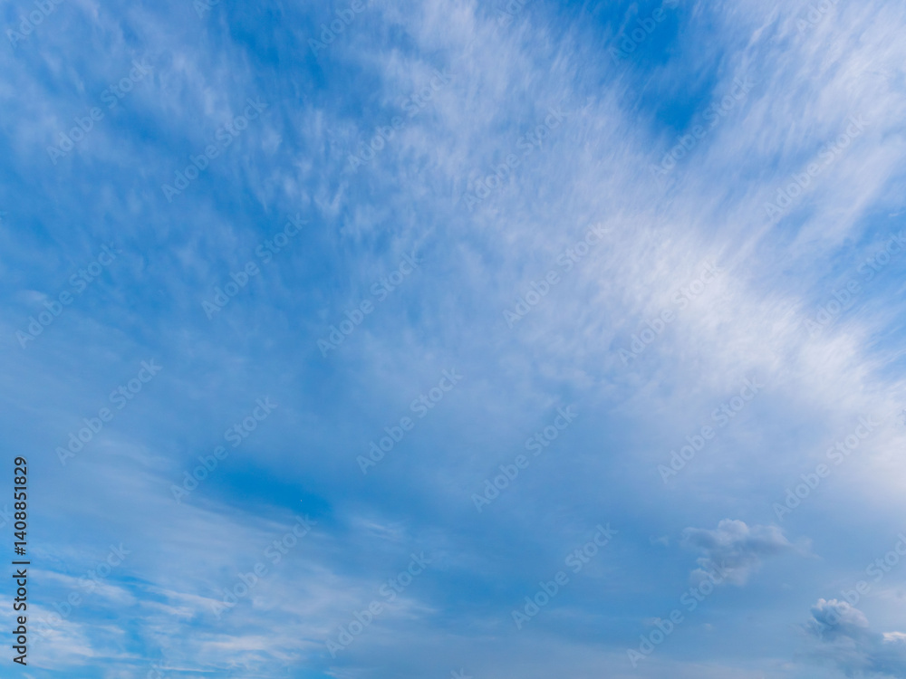 Fototapeta premium 夕方の青空と雲09