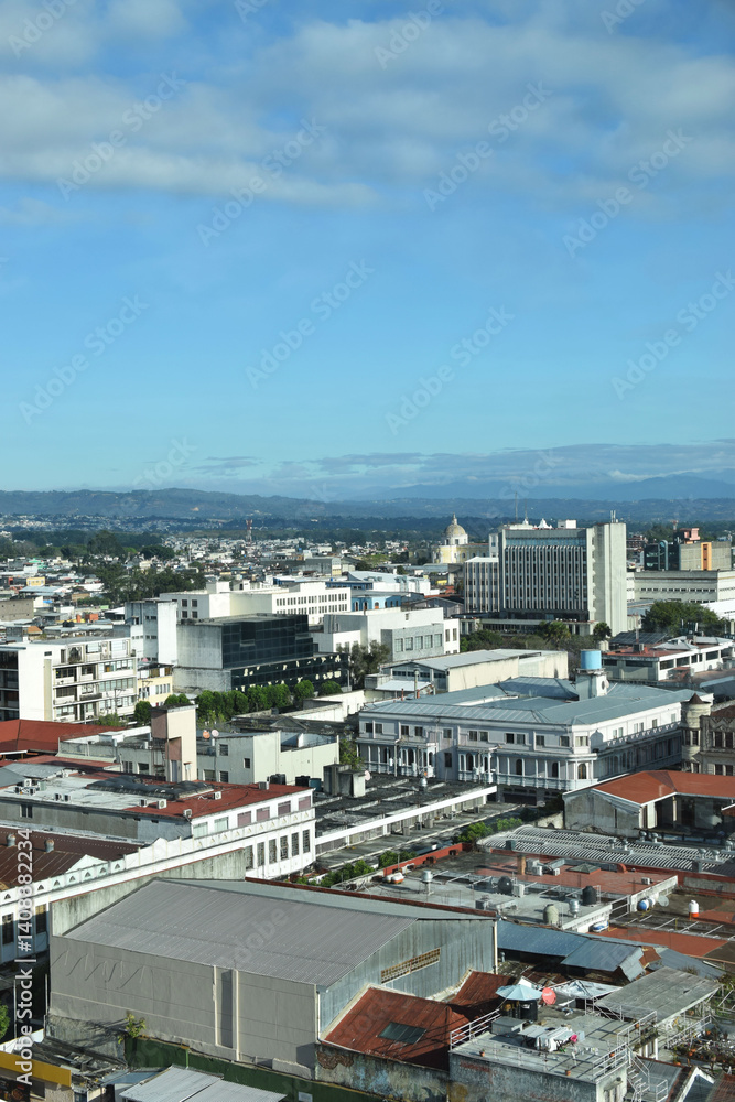 Centro histórico de la ciudad capital de Guatemala en la zona 1, paisaje urbano toma vertical. Centro histórico de la ciudad capital de Guatemala en la zona 1, paisaje urbano toma vertical.