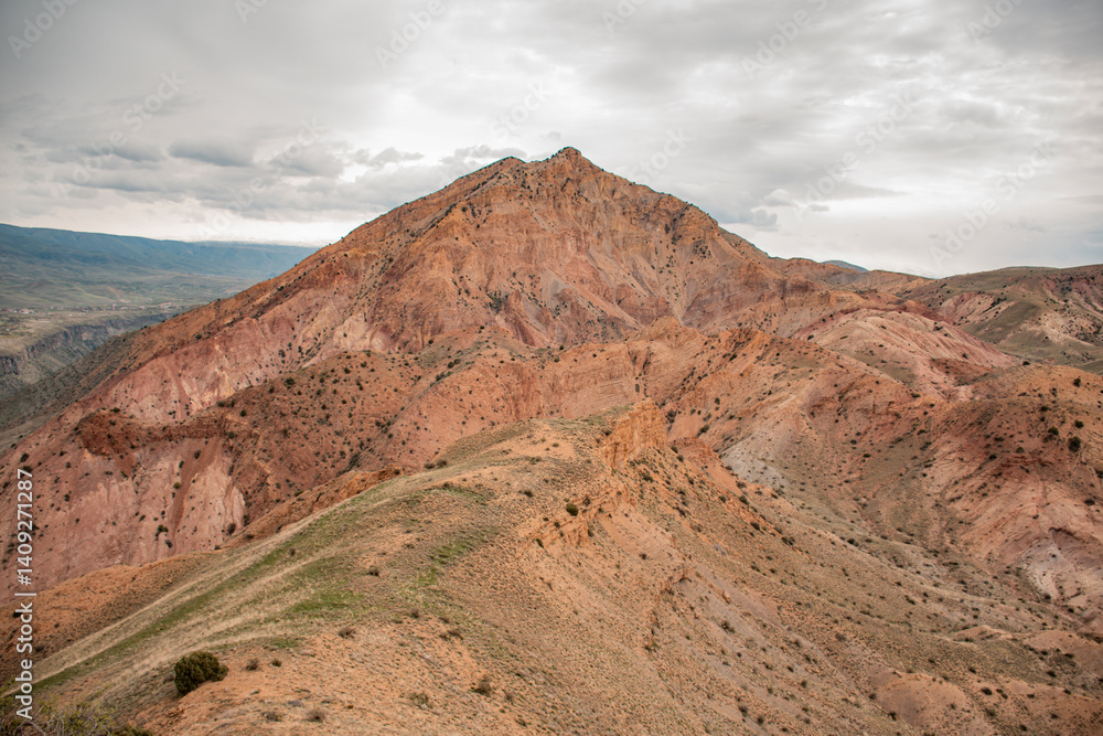 red rocks in the mountains