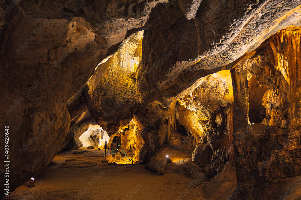 Obraz premium View to the Grotte de Limousis cave