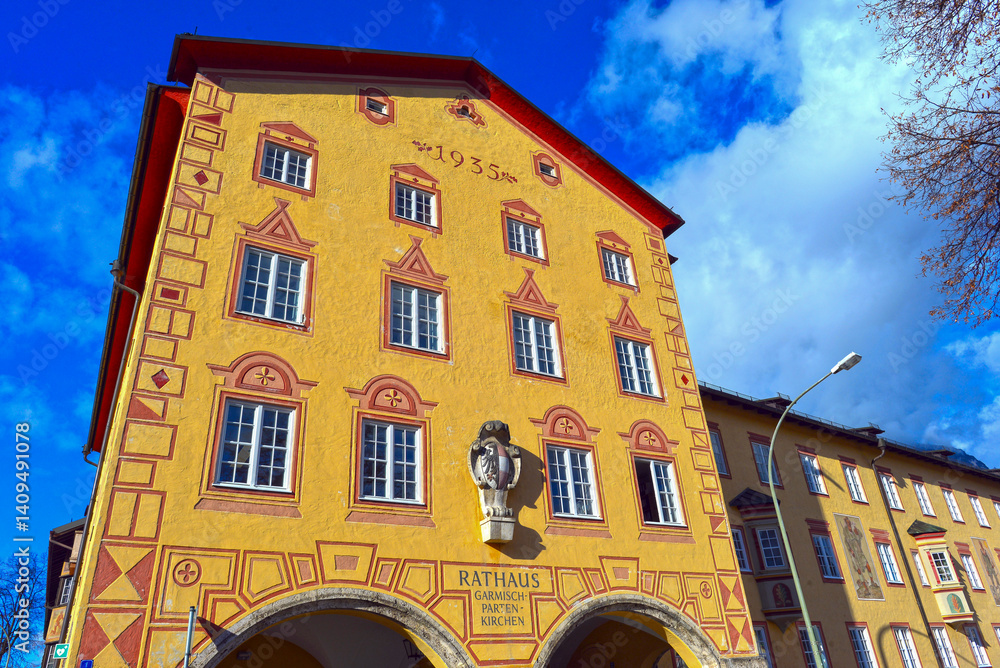 Das Rathaus in Garmisch-Partenkirchen in Bayern