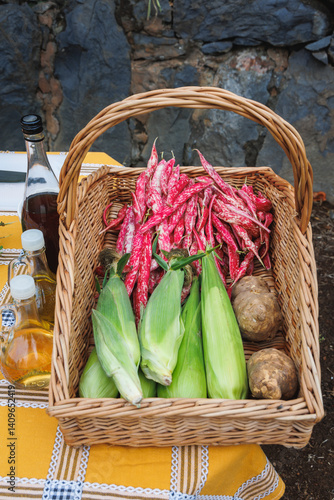 Obraz na płótnie Cranberry bean, maize and potatoes in Camacha mountainous town in municipality of Santa Cruz, Madeira Island, Portugal w salonie