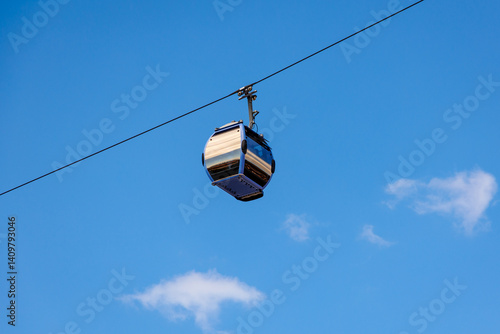 Obraz na płótnie Cabin of Funchal-Monte Cable Car in Funchal city, capital of Madeira Island, Portugal w salonie