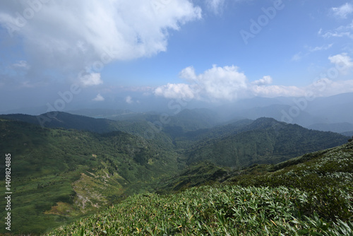 Obraz na płótnie Climbing Mount Naeba, Niigata, Japan w salonie