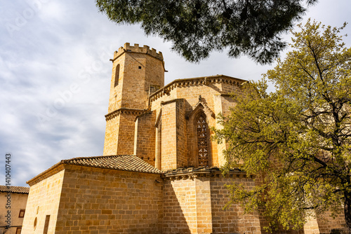 Obraz na płótnie Main church of the medieval town of Valderrobres in the interior of Spain, Teruel. w salonie